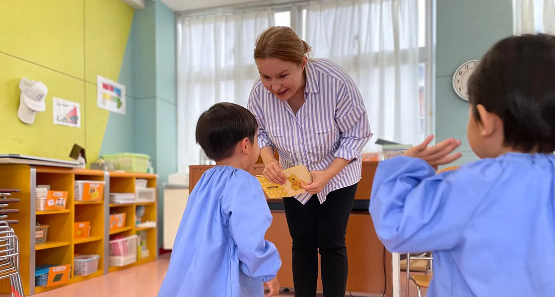 福岡市東区の幼稚園ツルタみとま幼稚園の英語