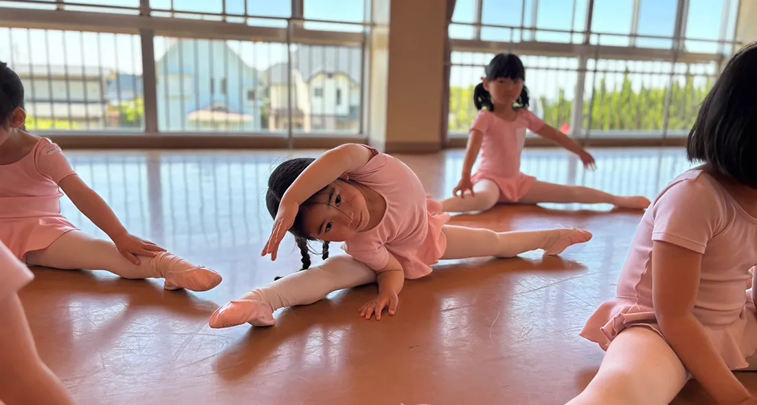 福岡市東区の幼稚園ツルタみとま幼稚園のバレエ